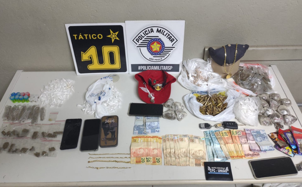 PM prende quatro indivíduos por tráfico de drogas em Piracicaba (Foto: 10º BPM/I)