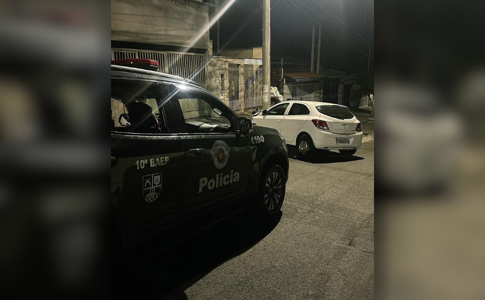 Dupla é detida em Sumaré com veículo roubado após perseguição (Foto: 1º BAEP)