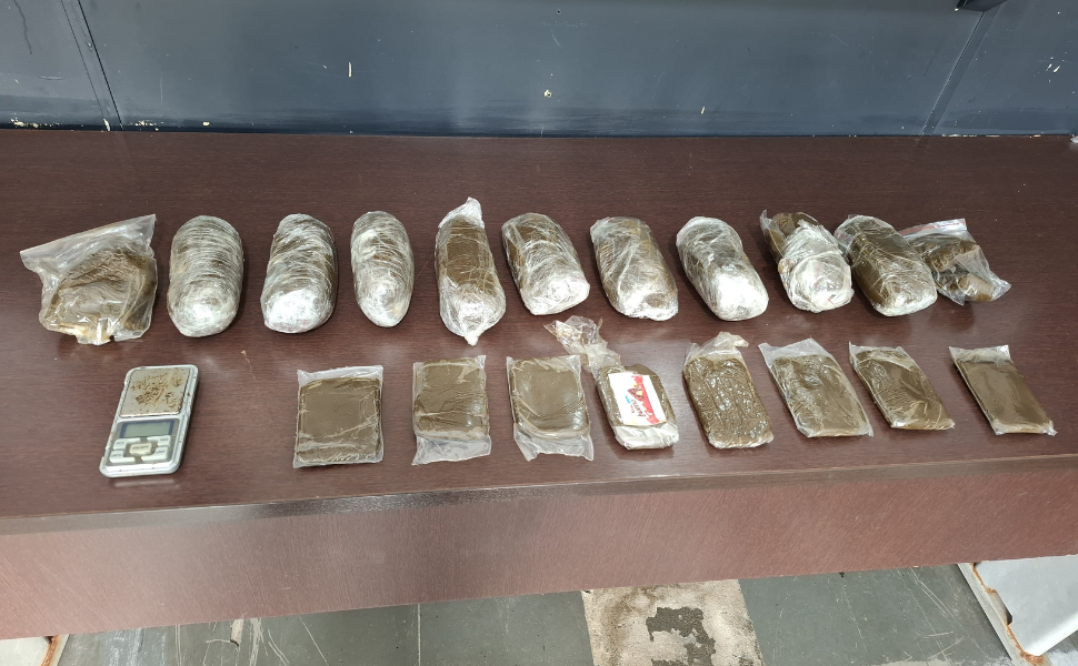 Jovem é preso em Hortolândia com droga avaliada em R$ 120 mil (10º BAEP)