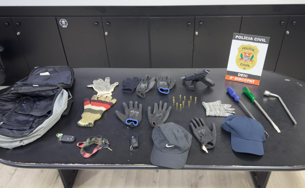 DEIC intercepta criminosos no Glicério após invasões em residências (Foto: Polícia Civil)