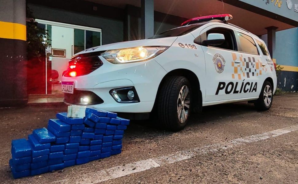 Traficante é preso com 35 kg de maconha em rodovia de Parapuã (Foto: 2º BPRv)