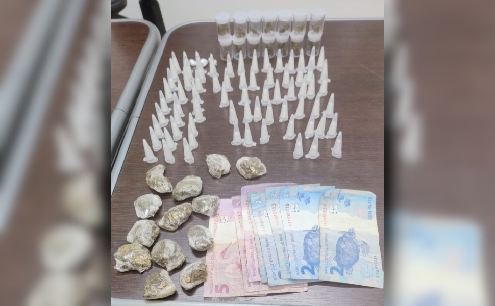 Traficante é preso com porções de cocaína e maconha em Piracicaba (Foto: 10º BPM/I)