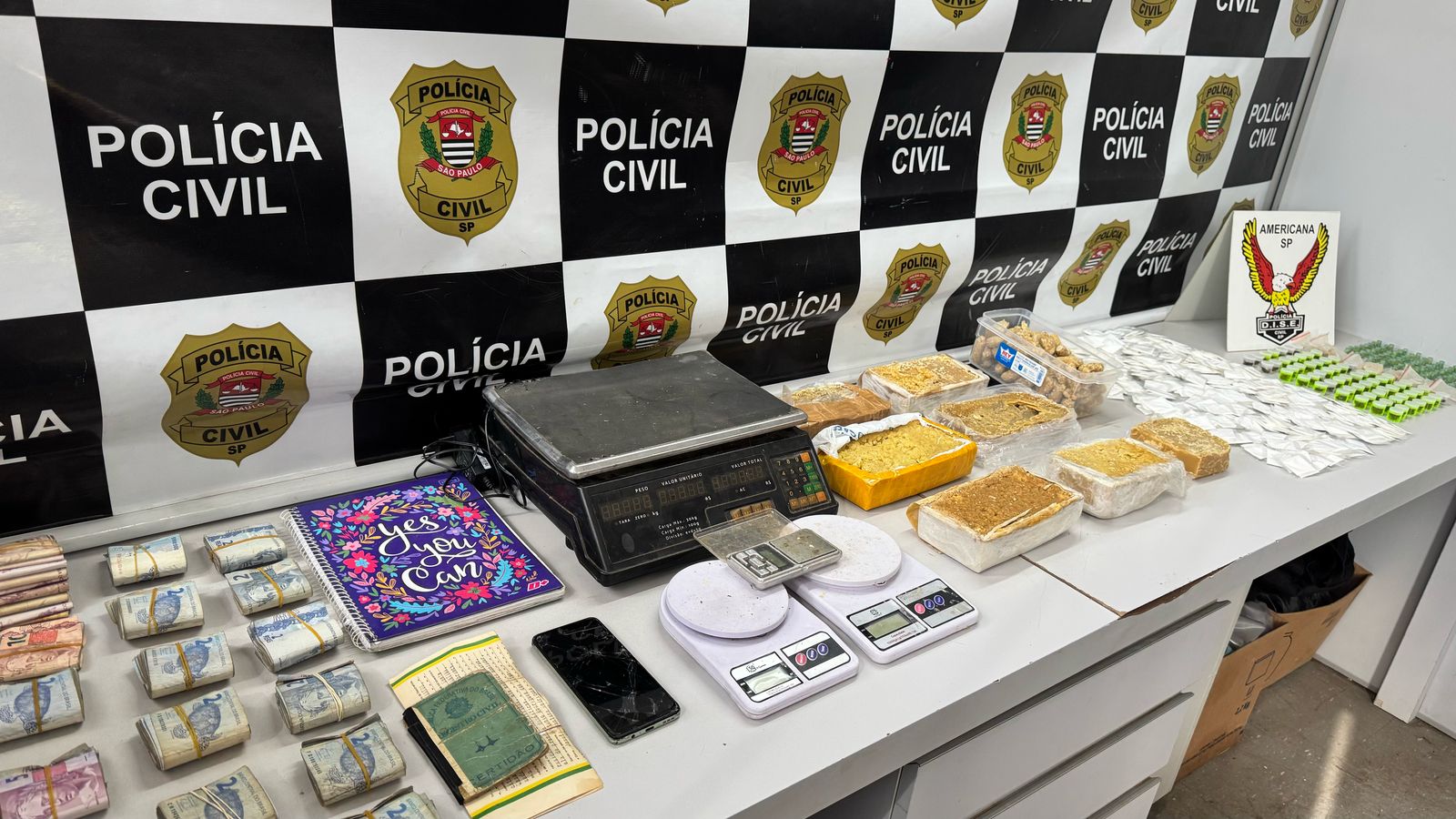 Operação da DISE desmantela laboratório de drogas em Santa Bárbara d'Oeste (Foto: Polícia Civil)