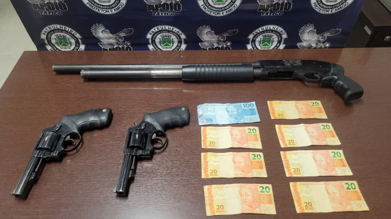 GCM de Santa Bárbara d’Oeste prende trio por porte ilegal de armas (Foto: GCM/Santa Bárbara d'Oeste)