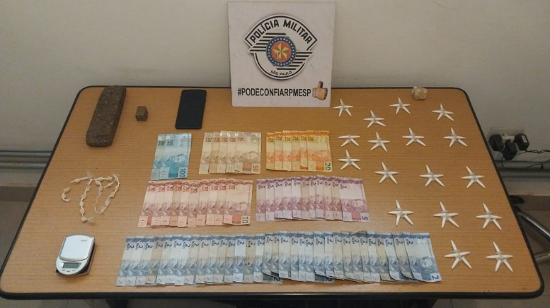 Mulher é presa por tráfico de drogas em Charqueada (Foto: 10º BPM/I)