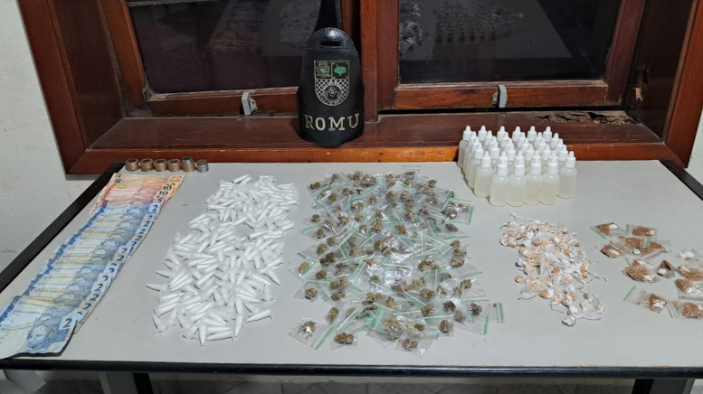 Flagrante de tráfico resulta em prisão e apreensão de drogas em Cosmópolis (Foto: GCM/Cosmópolis)