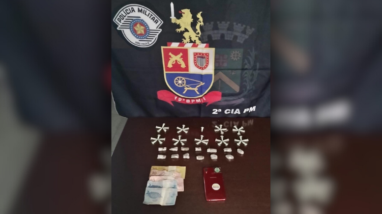 Adolescente é apreendido por tráfico de drogas em Santa Bárbara d’Oeste (Foto: 19º BPM/I)