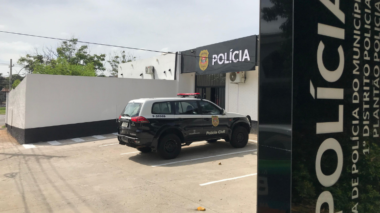 Roubo termina em colisão contra viatura durante perseguição em Santa Bárbara d’Oeste (Foto: Divulgação)