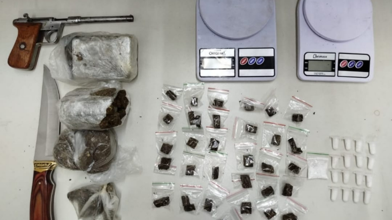 BAEP prende homem por tráfico e posse de arma de fabricação caseira em Americana (Foto: 10º BAEP)