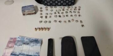 10° Baep prende mulher com drogas e carregador de pistola em Piracicaba (SP)