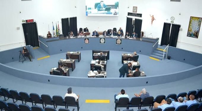 Discussão sobre criação da polícia municipal pausa em Votuporanga