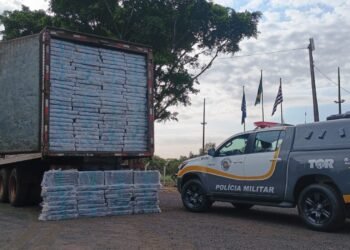 Polícia Militar Rodoviária apreende quase duas toneladas de maconha em Florínea durante fiscalização na rodovia Miguel Jubran.