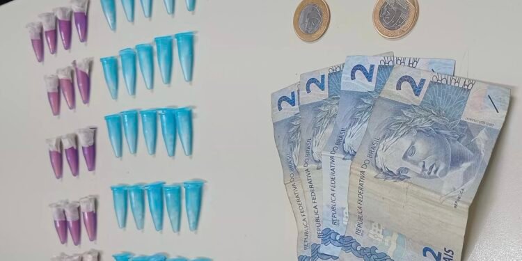 ROCAM da Polícia Militar prende homem por tráfico de drogas no Parque Zabani em Santa Bárbara d’Oeste