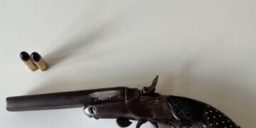 BAEP prende homem por posse ilegal de arma de fogo em Rio das Pedras