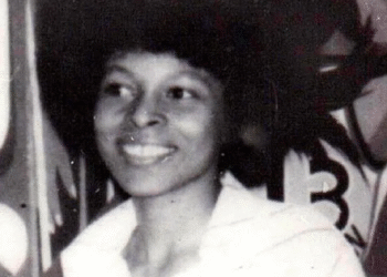 Assata Shakur, ex-integrante dos Panteras Negras, em foto de arquivo pessoal.