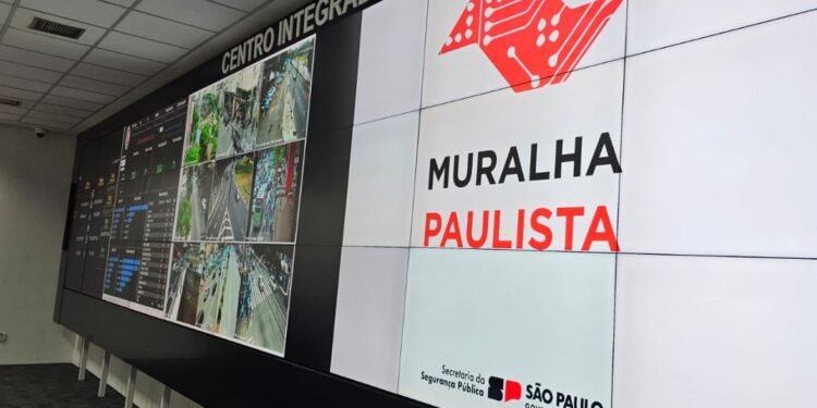 Representantes da Secretaria da Segurança Pública de São Paulo apresentam nova fase do Muralha Paulista com uso de Inteligência Artificial para monitoramento em tempo real
