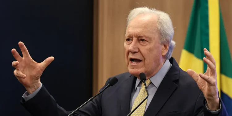 Ministro Ricardo Lewandowski apresenta o Programa Município Mais Seguro em Brasília