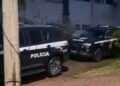 Policiais civis de Capivari em ação durante a Operação Paralaxe, que prendeu suspeitos por tráfico e organização criminosa em Santa Bárbara d’Oeste.