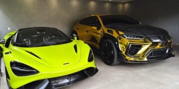 Policiais federais cumprem mandado de busca em casa de luxo durante a Operação Narco Bet no Brasil