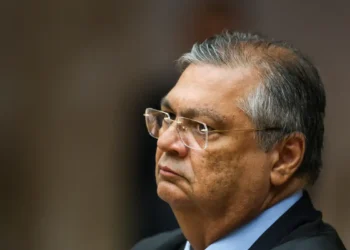 Ministro Flávio Dino, do STF, durante pronunciamento sobre a vitória judicial por negligência médica na morte de seu filho Marcelo Dino.