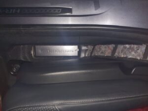 Homem é preso pela Guarda Municipal em Santa Bárbara d’Oeste conduzindo carro furtado com placas adulteradas.