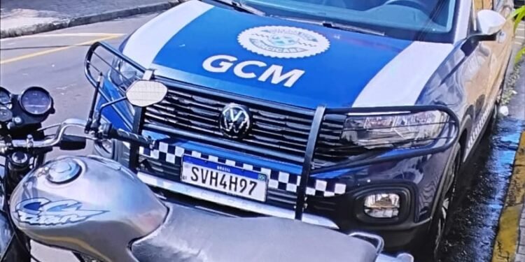 GCM de Piracicaba flagra motocicleta com adulteração de sinal identificador no Jardim Califórnia