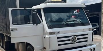 Guarda Civil Municipal apreende caminhão com sinais de adulteração em Cosmópolis