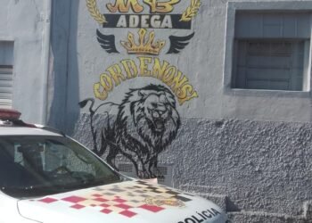 Polícia Militar fecha adega usada para tráfico de drogas e venda de bebidas adulteradas em Americana