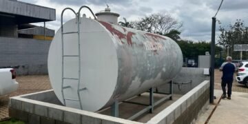 Tanque de óleo diesel irregular apreendido durante a Operação Octano em Sumaré (SP).