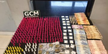 GCM prende criminoso por tráfico de drogas durante patrulhamento no Jardim São Carlos