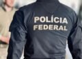 Agentes da Polícia Federal e do CyberGAECO em ação durante a Operação Magna Fraus, em operação contra fraudes financeiras e lavagem de dinheiro.