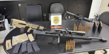 Deic prende casal ligado a quadrilha com fuzis e carros blindados em São Paulo