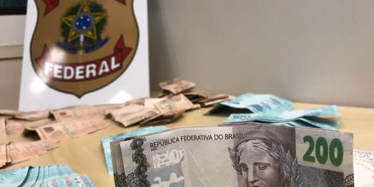Polícia Federal prende dois homens por receber cédulas falsas enviadas pelos Correios na região de Presidente Prudente