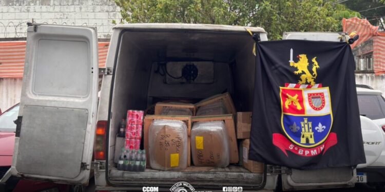 Policiais militares do 5º BPM prendem três criminosos do PCC e recuperam carga de R$ 200 mil na zona norte de São Paulo.