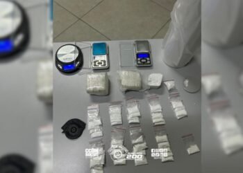 Policiais militares do 34º BPM/I apreendem meio quilo de cocaína e materiais para preparo de drogas de cocaína em Águas de Lindóia.