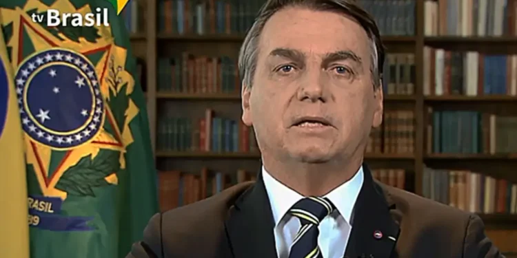 Prisão preventiva de Jair Bolsonaro reforça tensão entre autoridades e apoiadores. manutenção da prisão de Bolsonaro