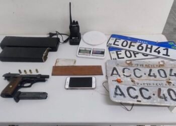 BAEP prende procurado pela Justiça por homicídio e flagra tráfico de drogas em Rio Claro