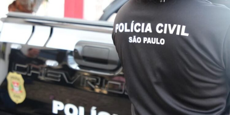 Homem é preso extorsão ferreviária de cobrar ‘mensalidade’ para interromper ações criminosas contra trens em Santos