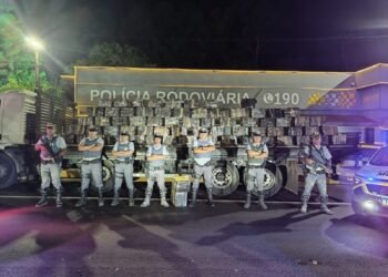 Polícia Militar Rodoviária apreende caminhão com maconha durante a operação Impacto em Presidente Prudente