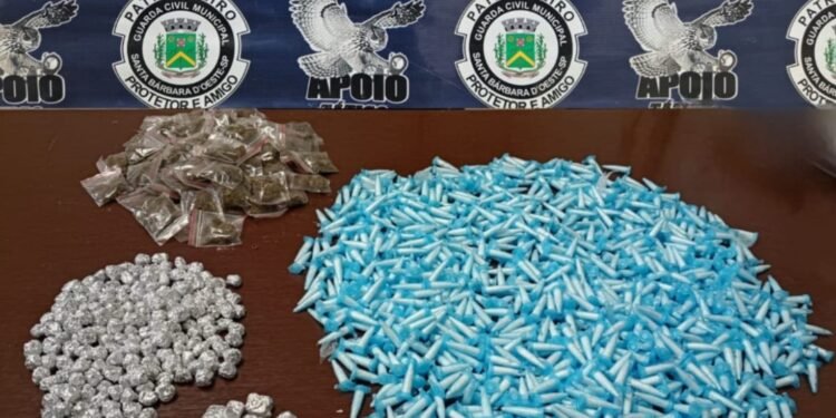 Grande quantidade de porções de drogas é apreendida em Santa Bárbara d'Oeste