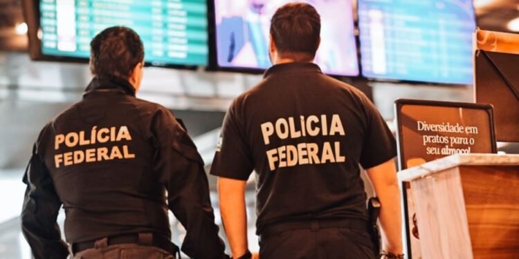 Polícia federal cumpre mandados de prisão no Aeroporto Internacional de Guarulhos