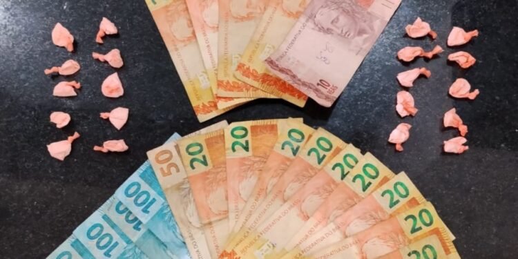 Dupla é preso por tráfico de drogas em Santa Bárbara d'Oeste