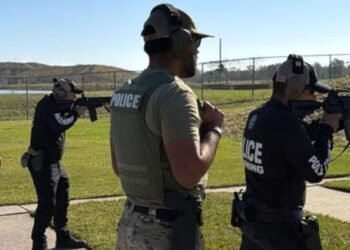 Instrutor da GCM recebe certificado internacional de treinamento tático