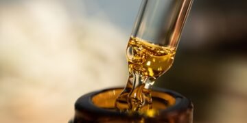 Justiça determina que Estado e Prefeitura de Campinas forneçam medicamento à base de canabidiol