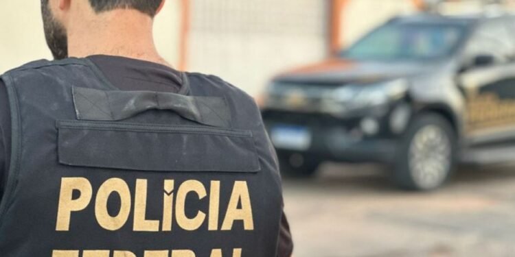 Fiscalizações da PF no Aeroporto de Guarulhos resultam em prisões por tráfico internacional e crimes migratórios