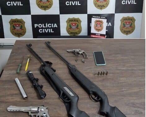 Armas artesanais e munições apreendidas em caso de posse ilegal de arma de fogo de uso restrito em Votuporanga #PraCegoVer mesa com revólver, pistola artesanal, espingardas e munições de diversos calibres apreendidas pela Polícia Civil