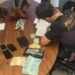 operação Fallax contra fraudes bancárias e lavagem de dinheiro #PraCegoVer agentes da Polícia Federal durante cumprimento de mandados