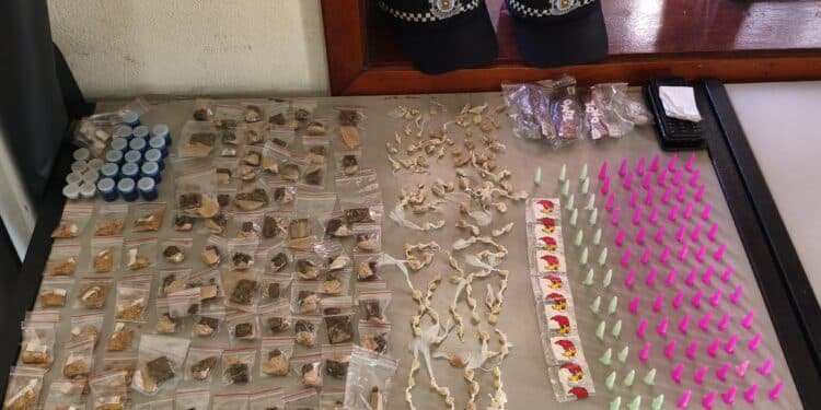 Guarda municipal apreende drogas em condomínio Bom Sucesso 02 após fuga de criminoso em Cosmópolis