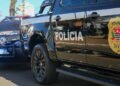 Dope prende mulher investigada por lavagem de dinheiro do tráfico internacional de drogas #PraCegoVer: viaturas da Polícia Civil de São Paulo durante operação do Dope contra organização criminosa ligada ao tráfico internacional de drogas.