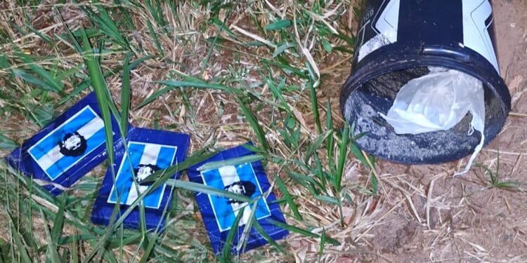 DISE apreende cocaína enterrada em canavial com apoio do K9 Dux